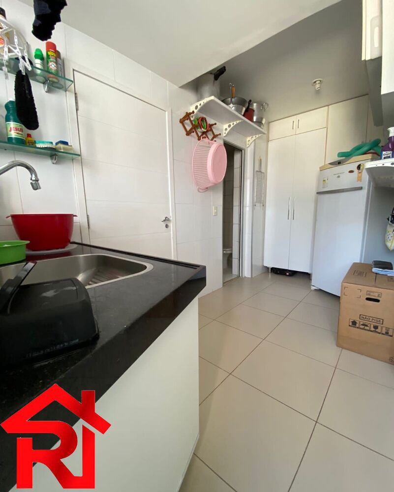 Apartamento à venda com 4 quartos, 197m² - Foto 4