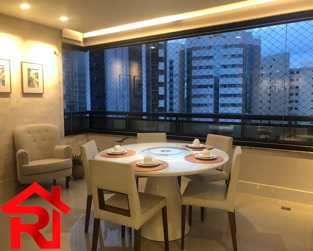 Apartamento à venda com 3 quartos, 142m² - Foto 1