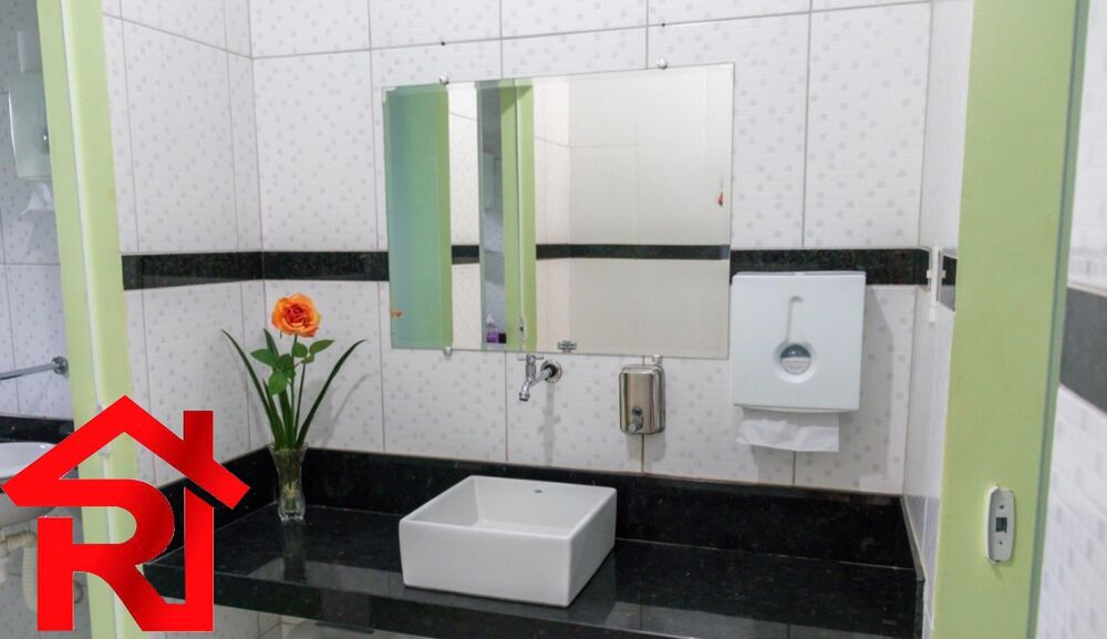 Casa à venda com 4 quartos, 1200m² - Foto 3