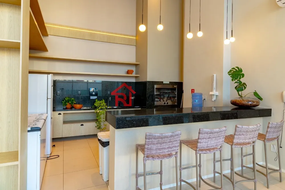 Apartamento, 3 quartos, 217 m² - Foto 2