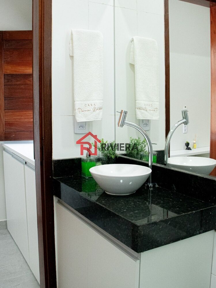 Casa, 5 quartos, 214 m² - Foto 1