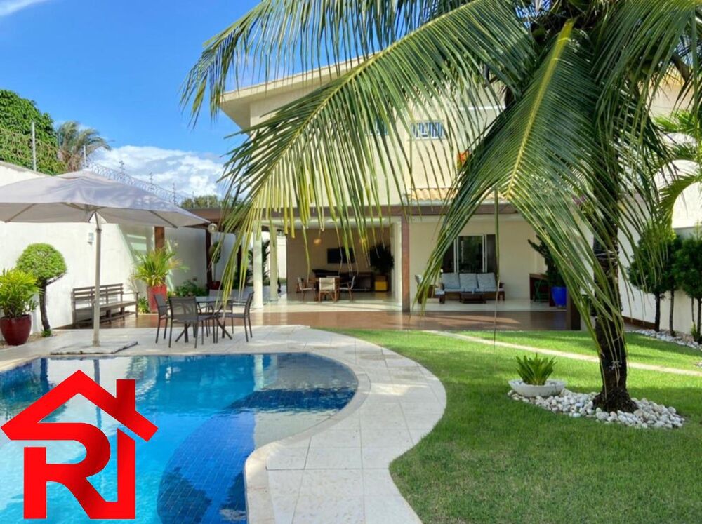 Casa à venda com 4 quartos, 800m² - Foto 1