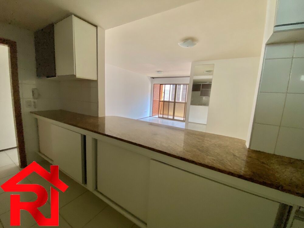 Apartamento à venda com 3 quartos, 105m² - Foto 2