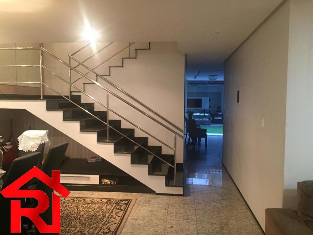 Casa, 4 quartos, 525 m² - Foto 1