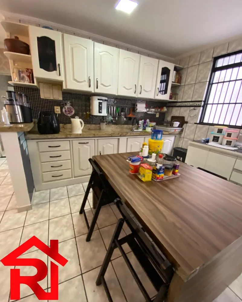 Casa, 3 quartos, 330 m² - Foto 2