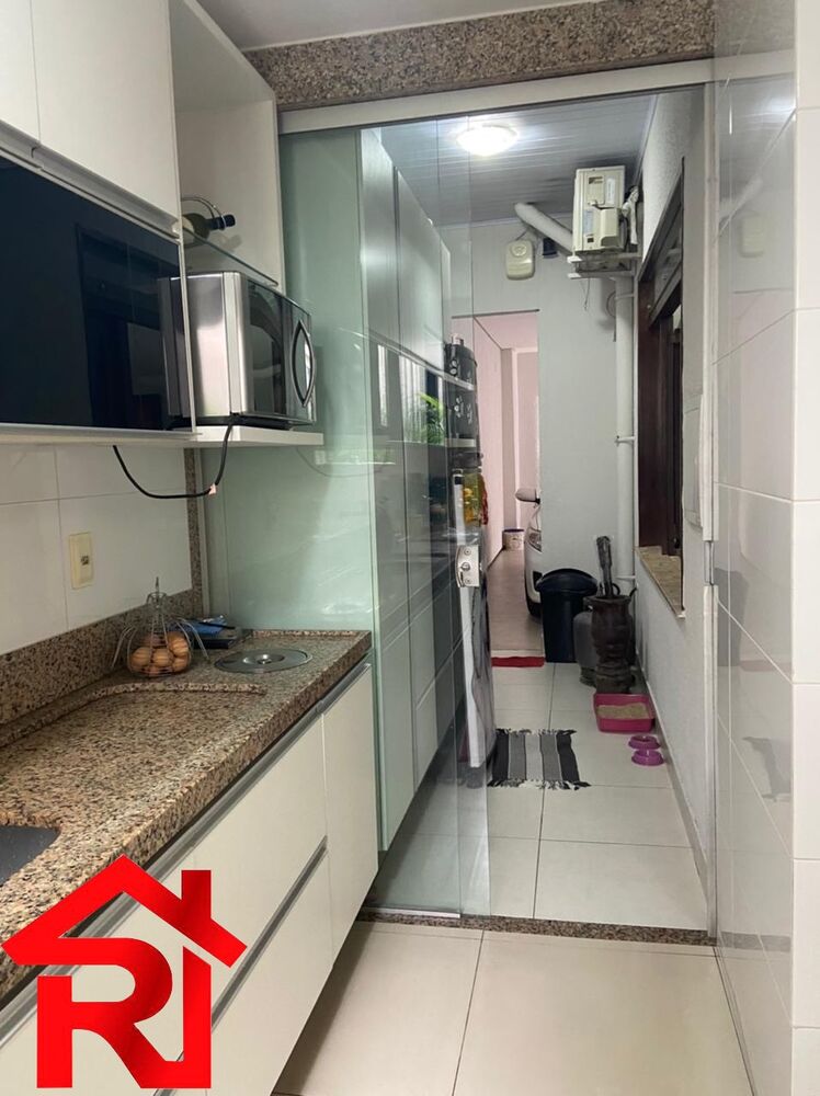 Casa à venda com 3 quartos, 300m² - Foto 6