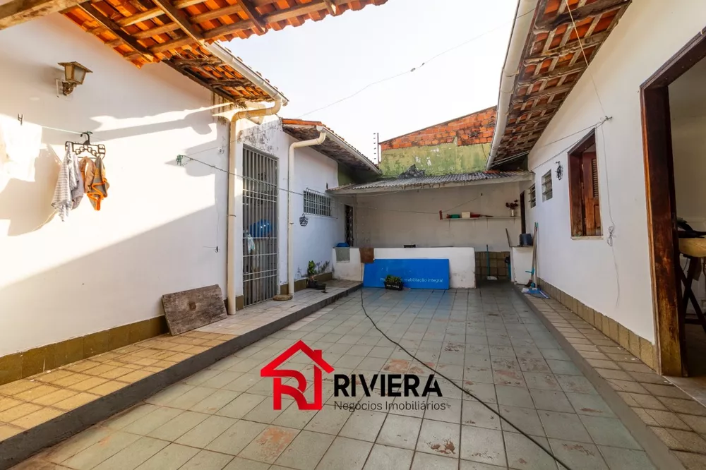 Casa à venda com 4 quartos, 360m² - Foto 2