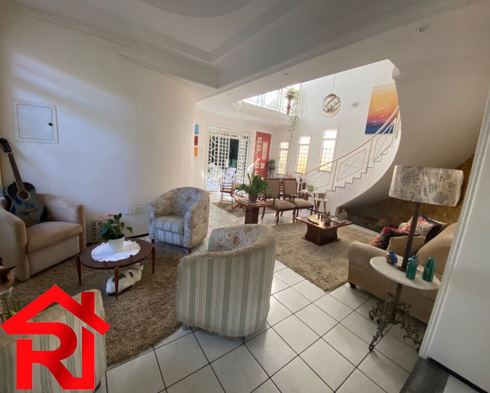 Casa à venda com 5 quartos, 360m² - Foto 2