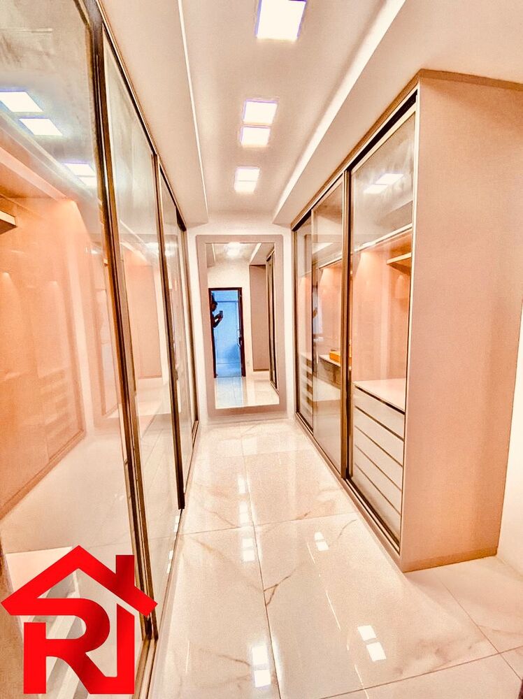 Casa à venda com 4 quartos, 800m² - Foto 4