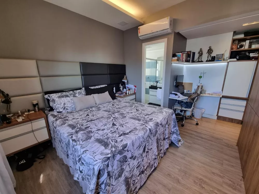 Cobertura à venda com 4 quartos, 240m² - Foto 2