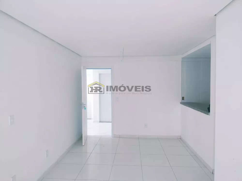 Apartamento à venda com 2 quartos, 60m² - Foto 5