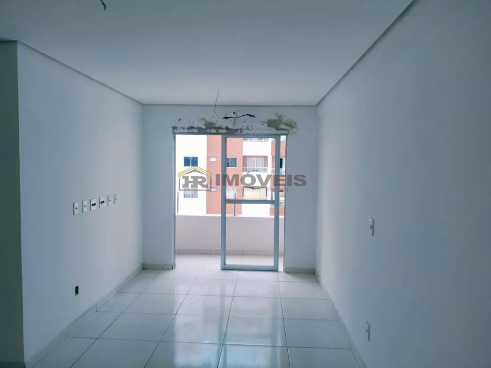 Apartamento à venda com 2 quartos, 60m² - Foto 4