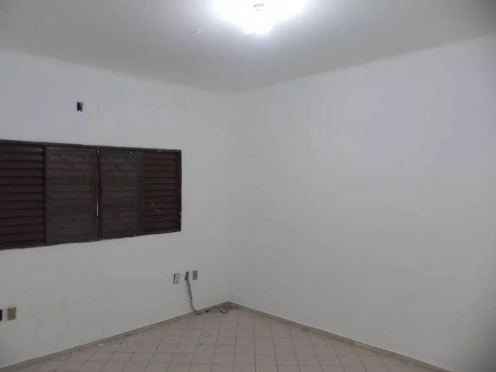 Casa à venda com 3 quartos, 200m² - Foto 5