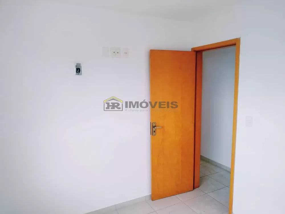 Apartamento à venda com 3 quartos, 75m² - Foto 7