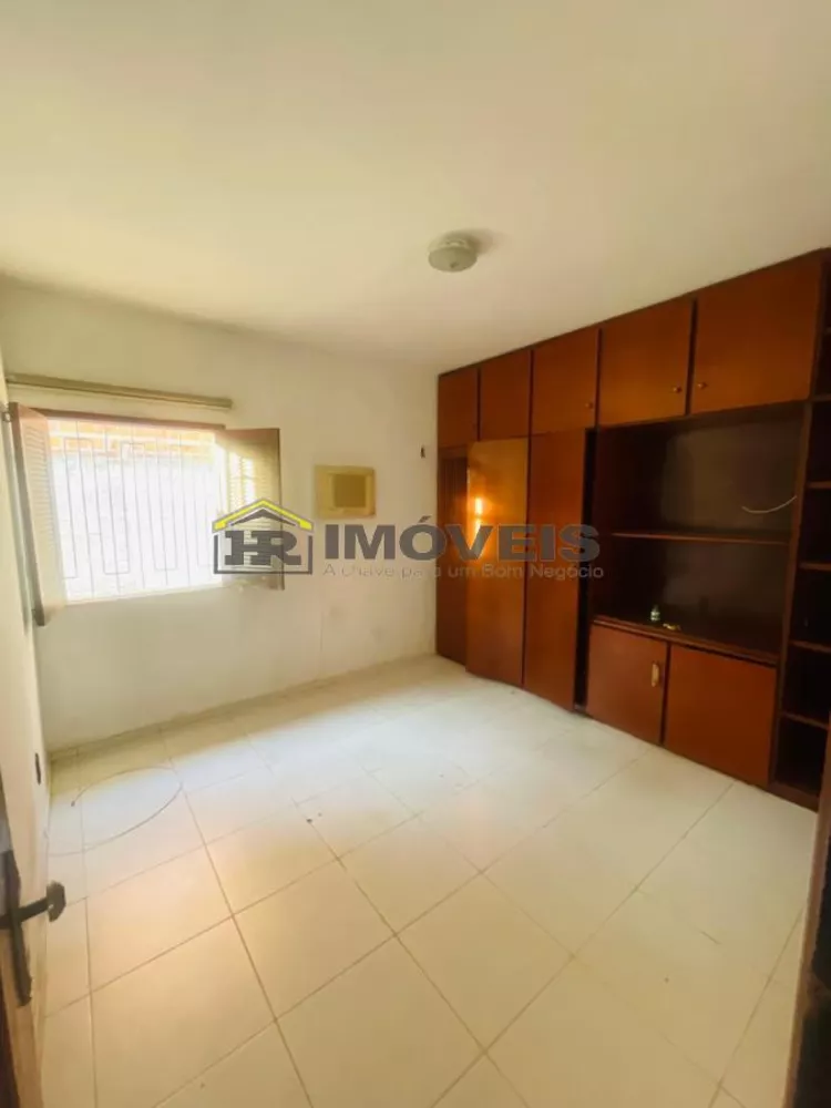 Apartamento para alugar com 3 quartos, 160m² - Foto 1