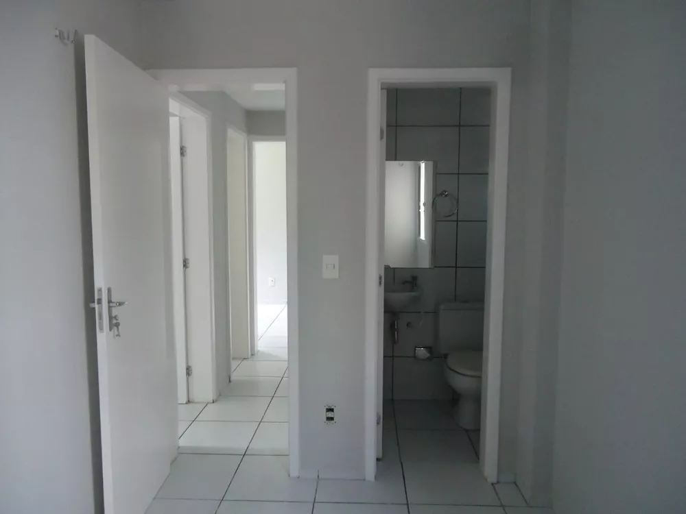 Apartamento à venda com 3 quartos, 77m² - Foto 7