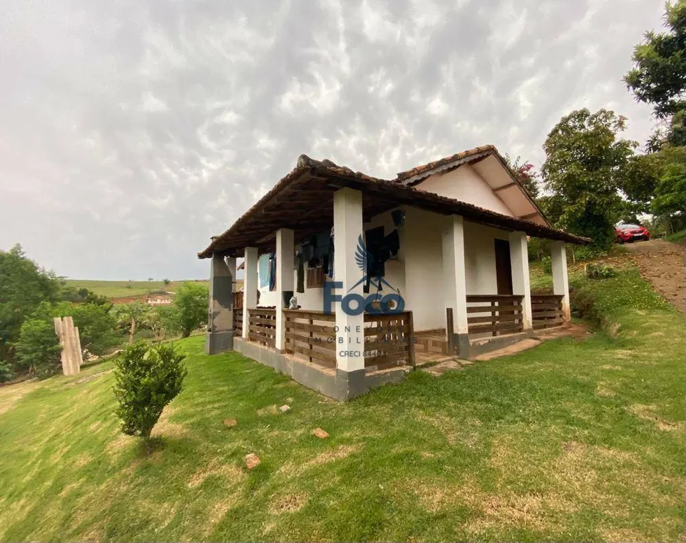 Chácara, 4 quartos, 6000 m² - Foto 1