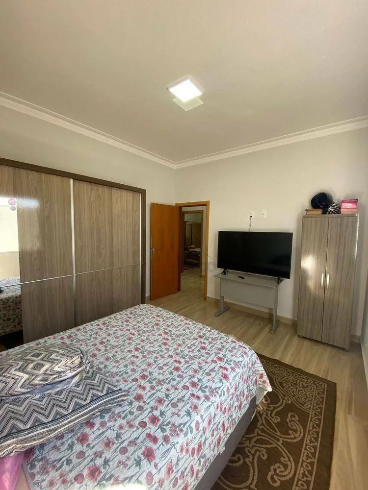 Casa, 3 quartos, 231 m² - Foto 6