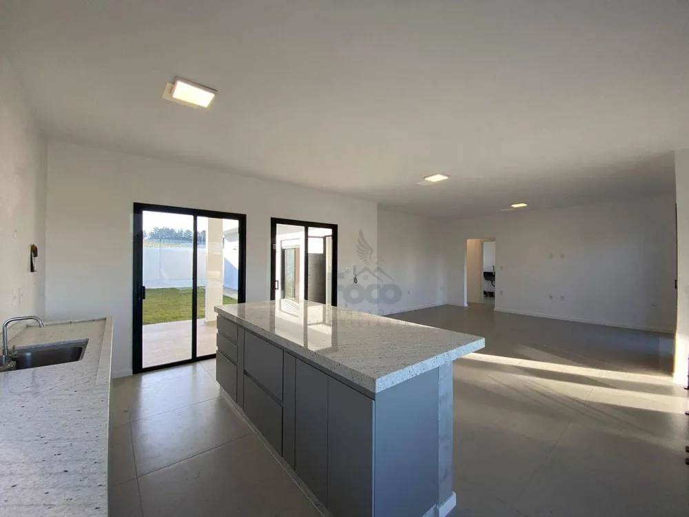 Casa, 3 quartos, 220 m² - Foto 2