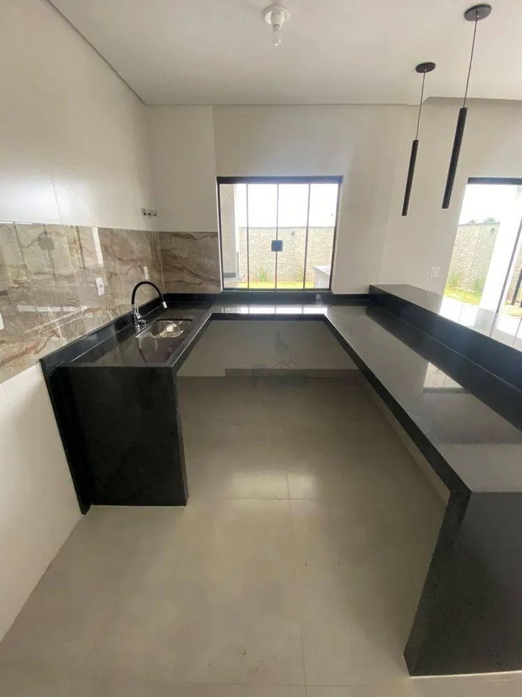 Casa, 3 quartos, 180 m² - Foto 2