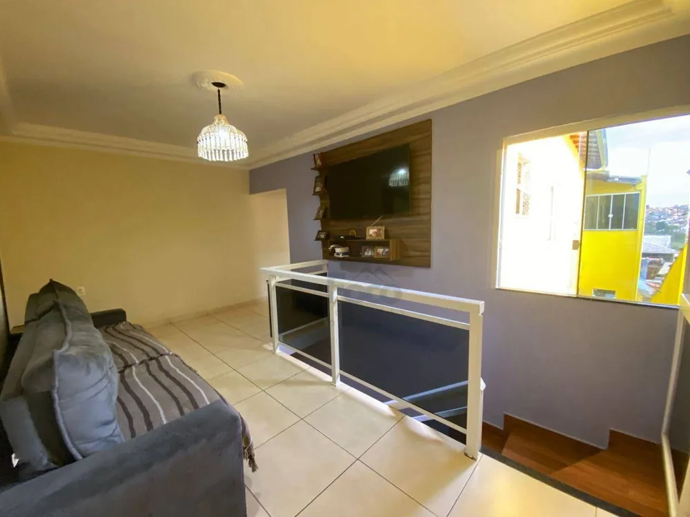 Casa, 3 quartos, 160 m² - Foto 2