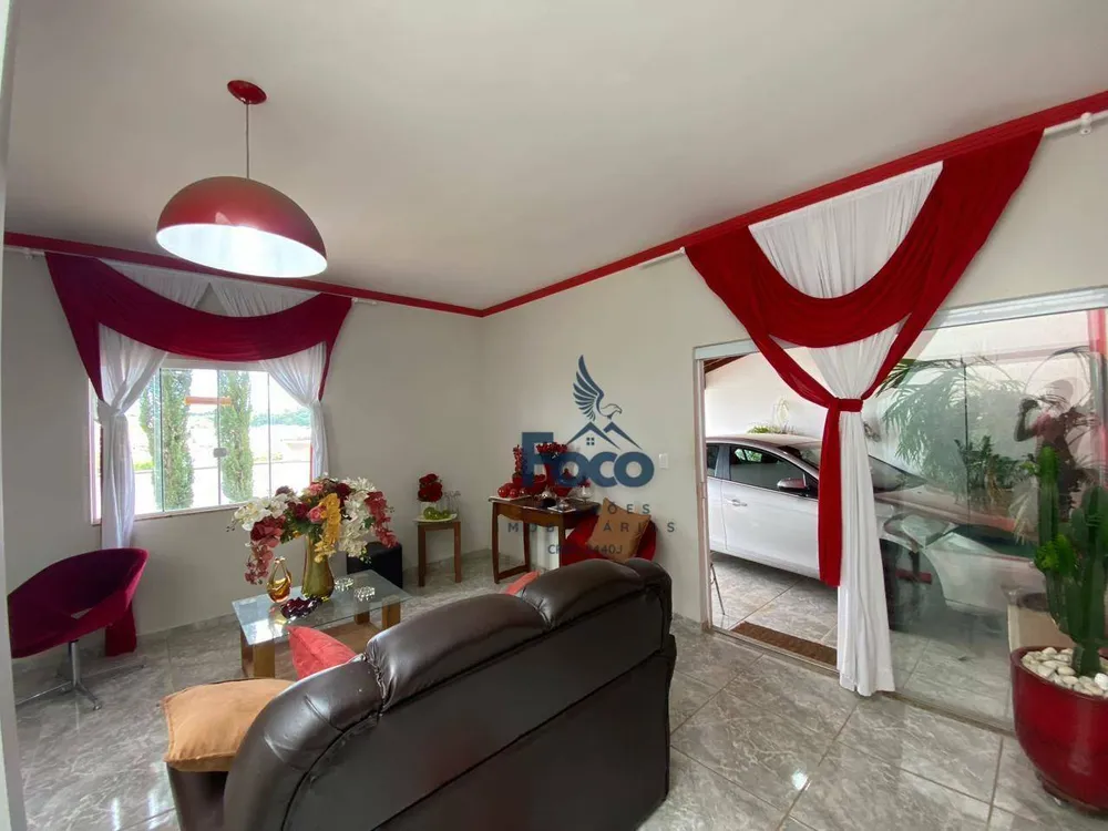 Casa, 3 quartos, 190 m² - Foto 2
