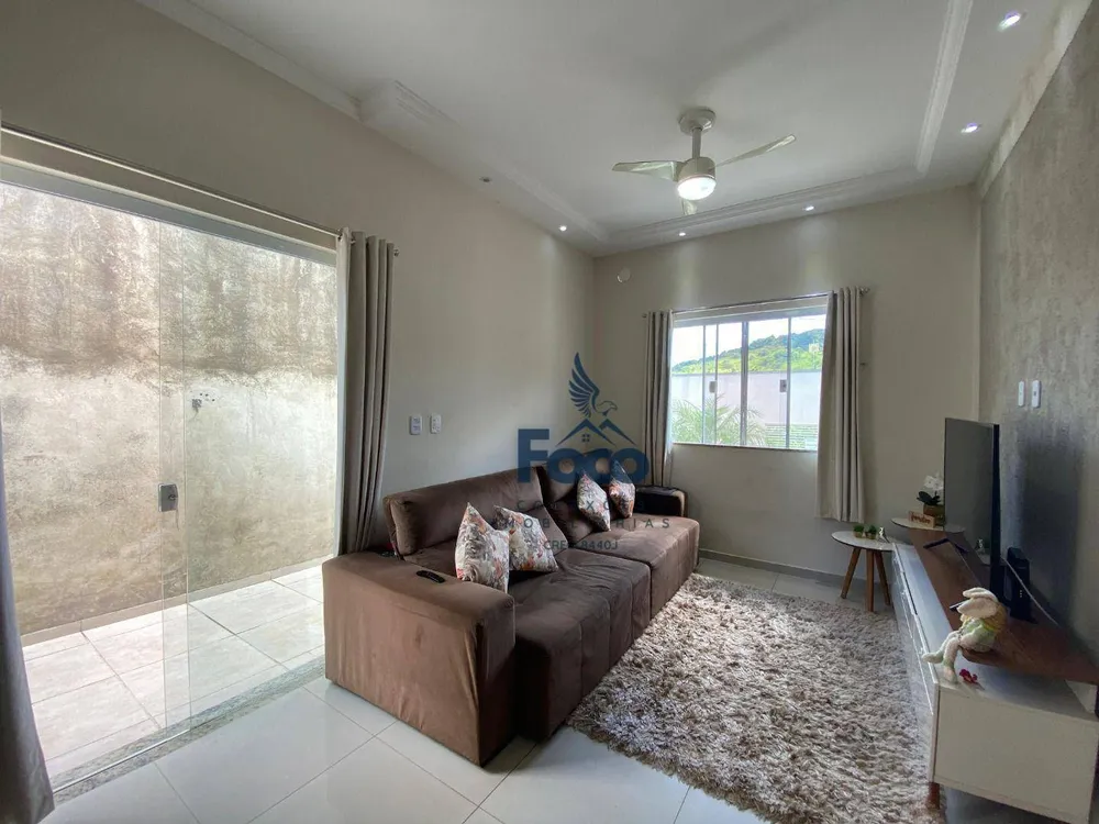 Casa, 3 quartos, 118 m² - Foto 2