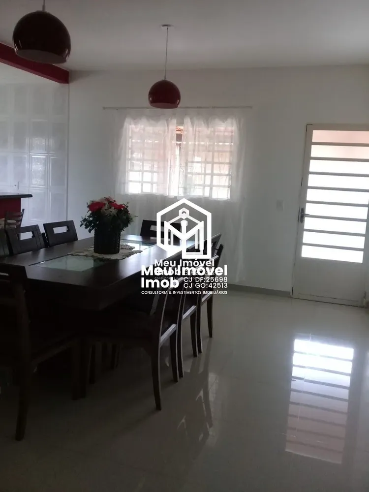 Casa, 3 quartos, 203 m² - Foto 1