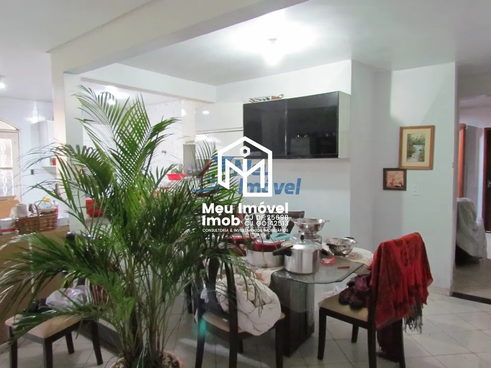 Casa, 3 quartos, 200 m² - Foto 1