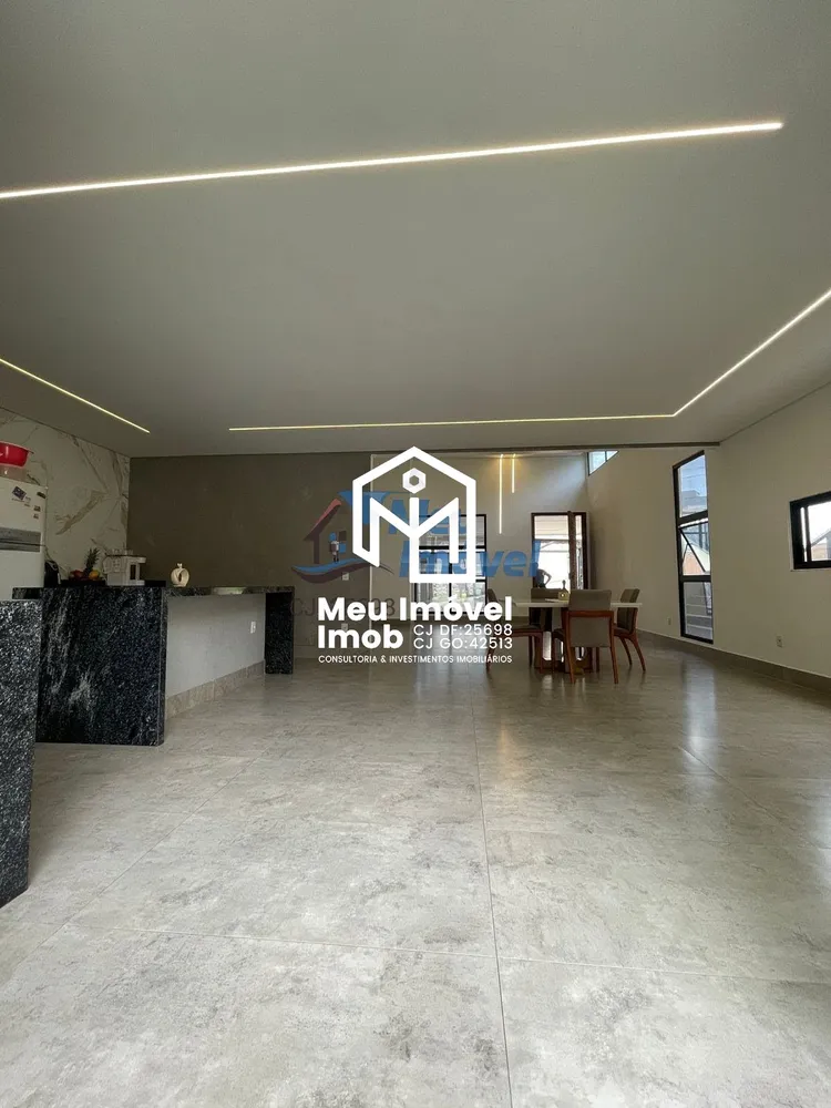 Casa, 4 quartos, 320 m² - Foto 1