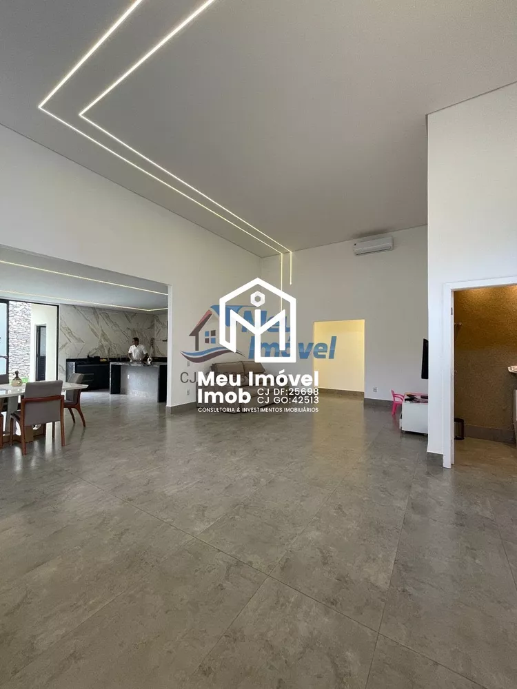 Casa, 4 quartos, 320 m² - Foto 1