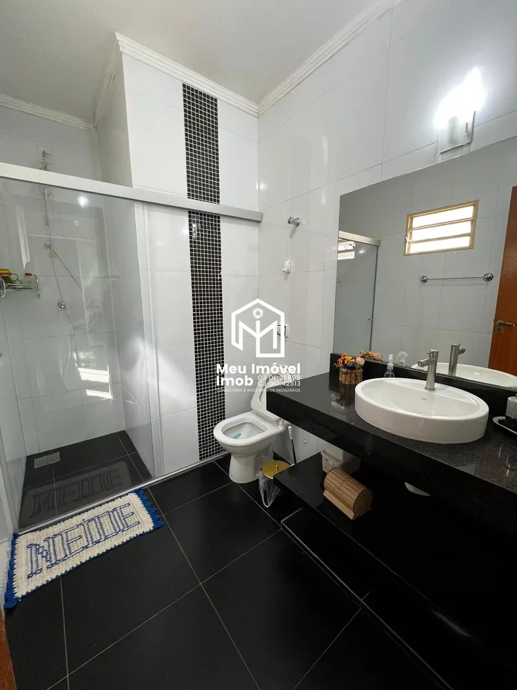 Casa, 3 quartos, 240 m² - Foto 11