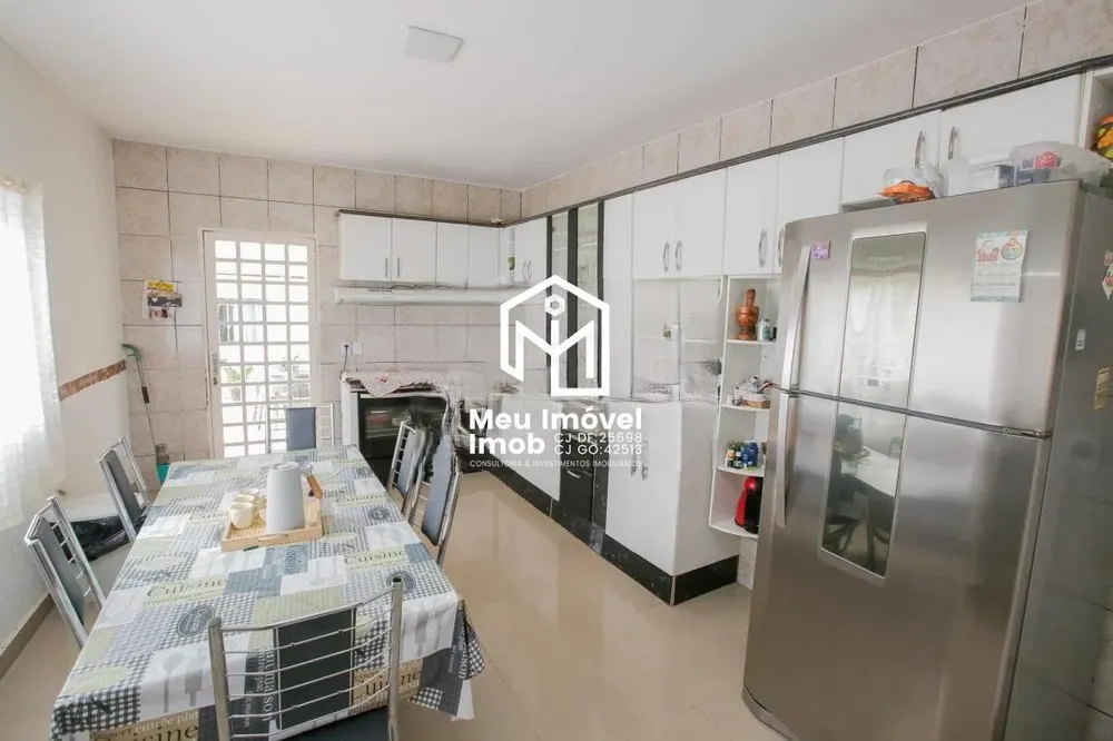 Casa, 4 quartos, 240 m² - Foto 3