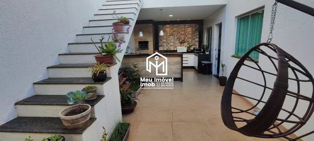 Casa, 3 quartos, 200 m² - Foto 2