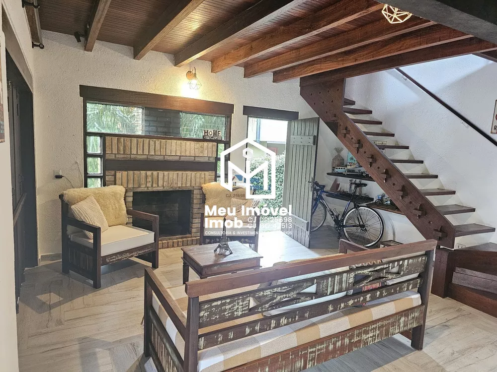 Casa, 4 quartos, 190 m² - Foto 1