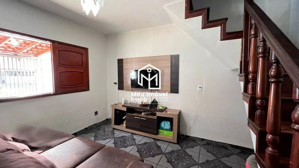 Casa, 3 quartos, 220 m² - Foto 1