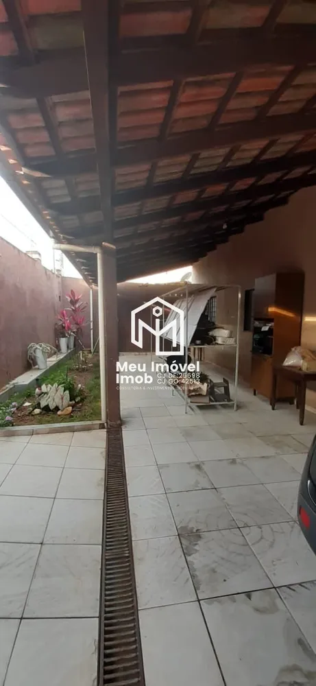 Casa, 4 quartos, 230 m² - Foto 1