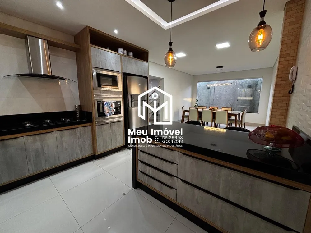 Casa, 3 quartos, 256 m² - Foto 3