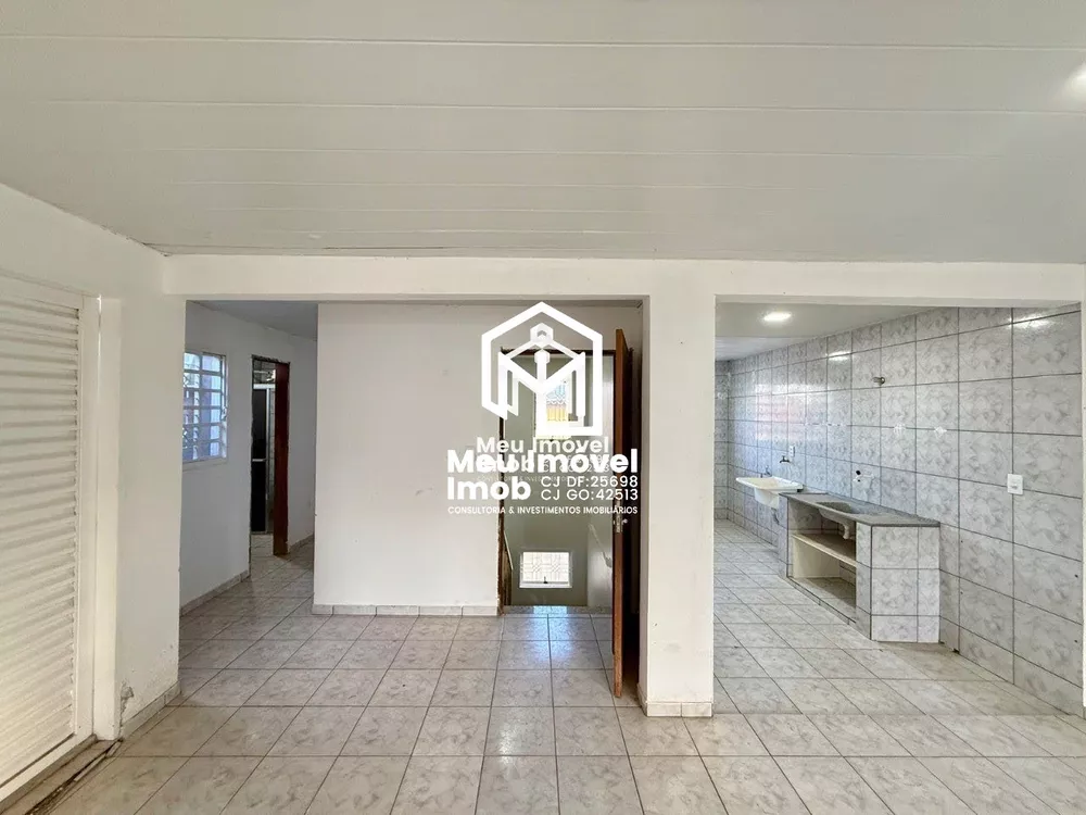 Casa, 6 quartos, 144 m² - Foto 1