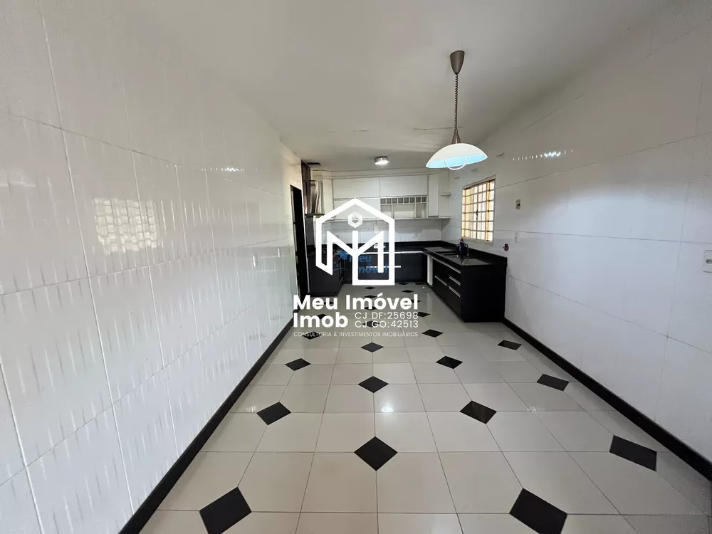 Casa, 3 quartos, 230 m² - Foto 3