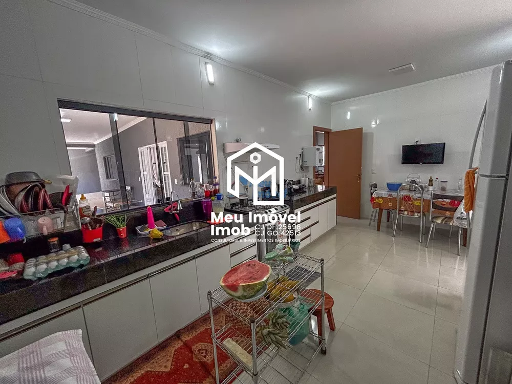Casa, 3 quartos, 205 m² - Foto 1