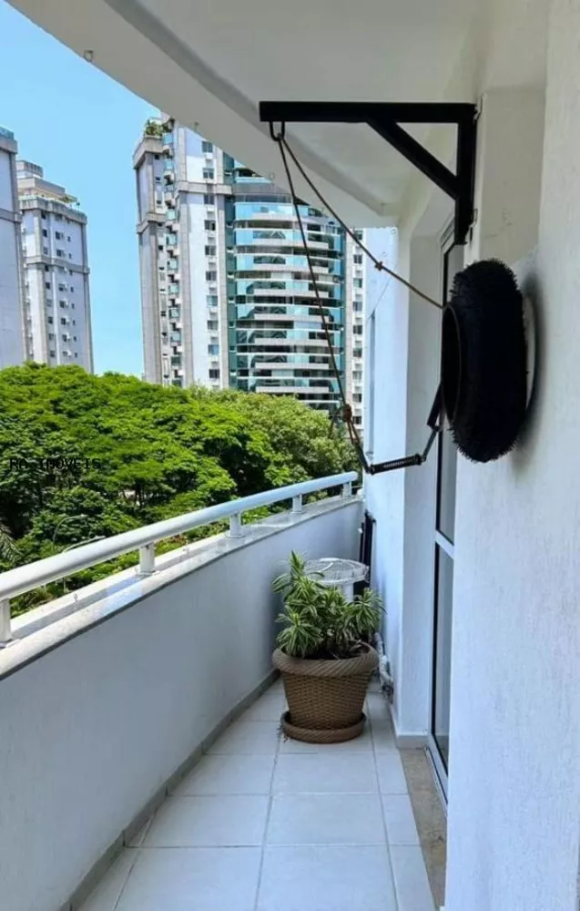 Apartamento à venda com 2 quartos, 119m² - Foto 1