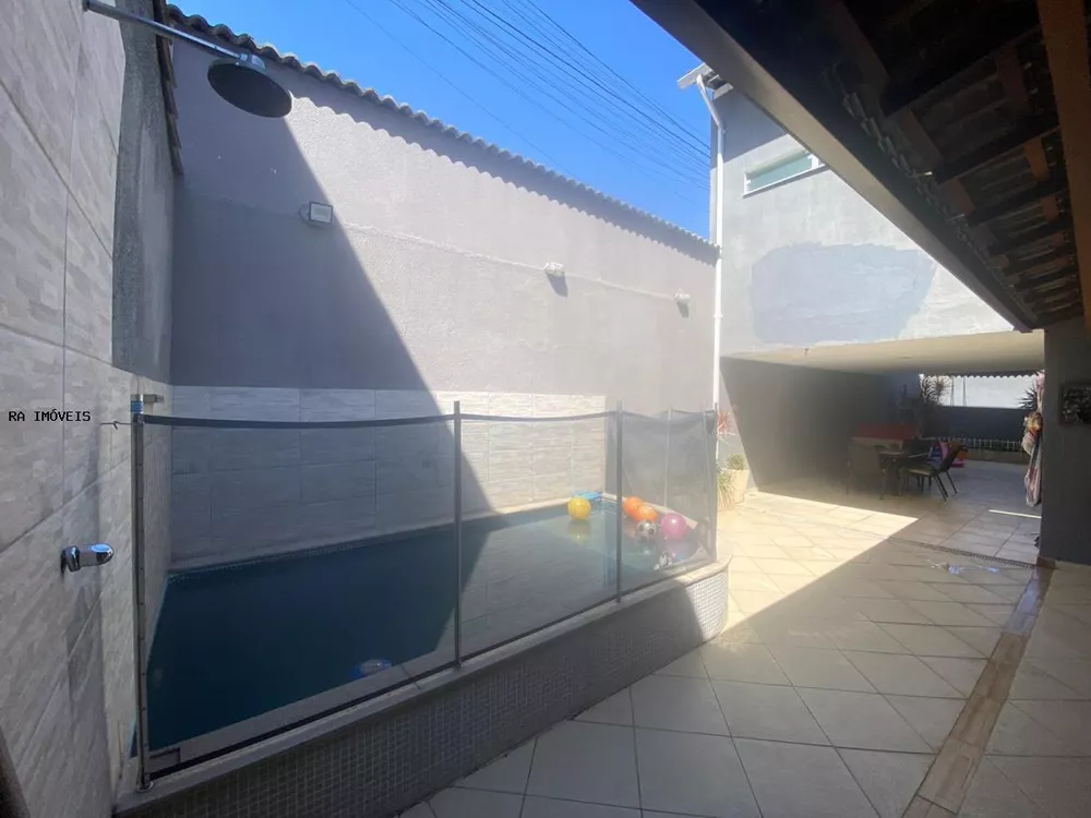 Casa de Condomínio à venda com 3 quartos, 94m² - Foto 2