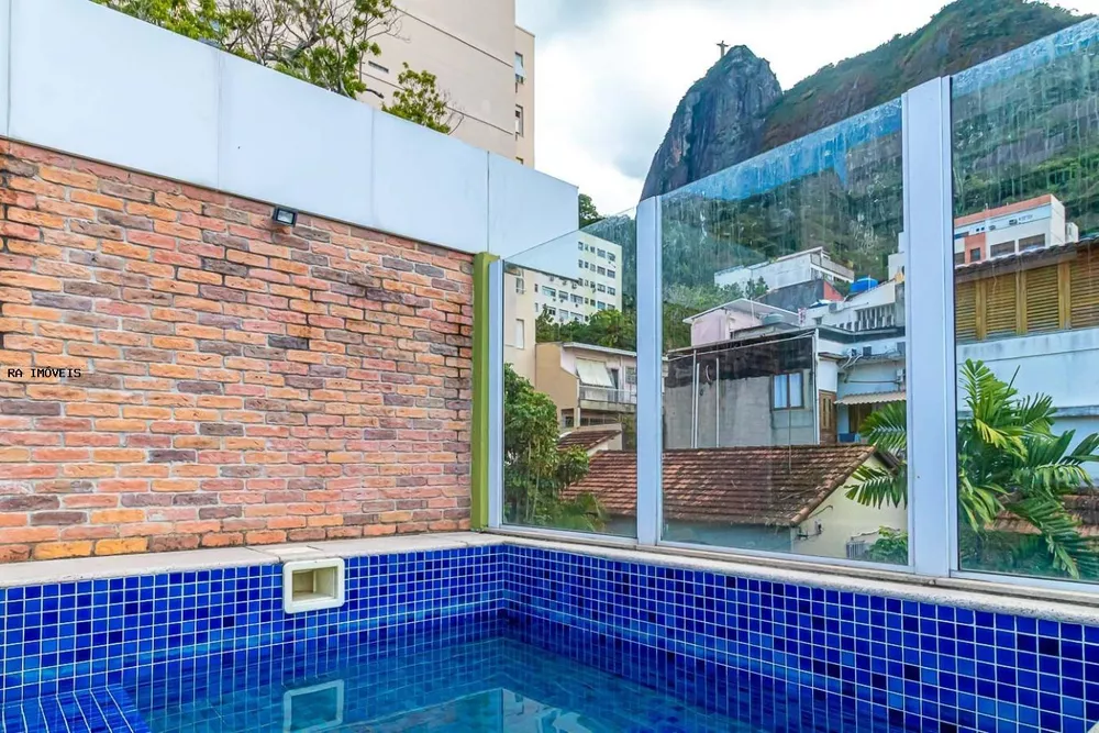 Casa de Condomínio à venda com 8 quartos, 595m² - Foto 2