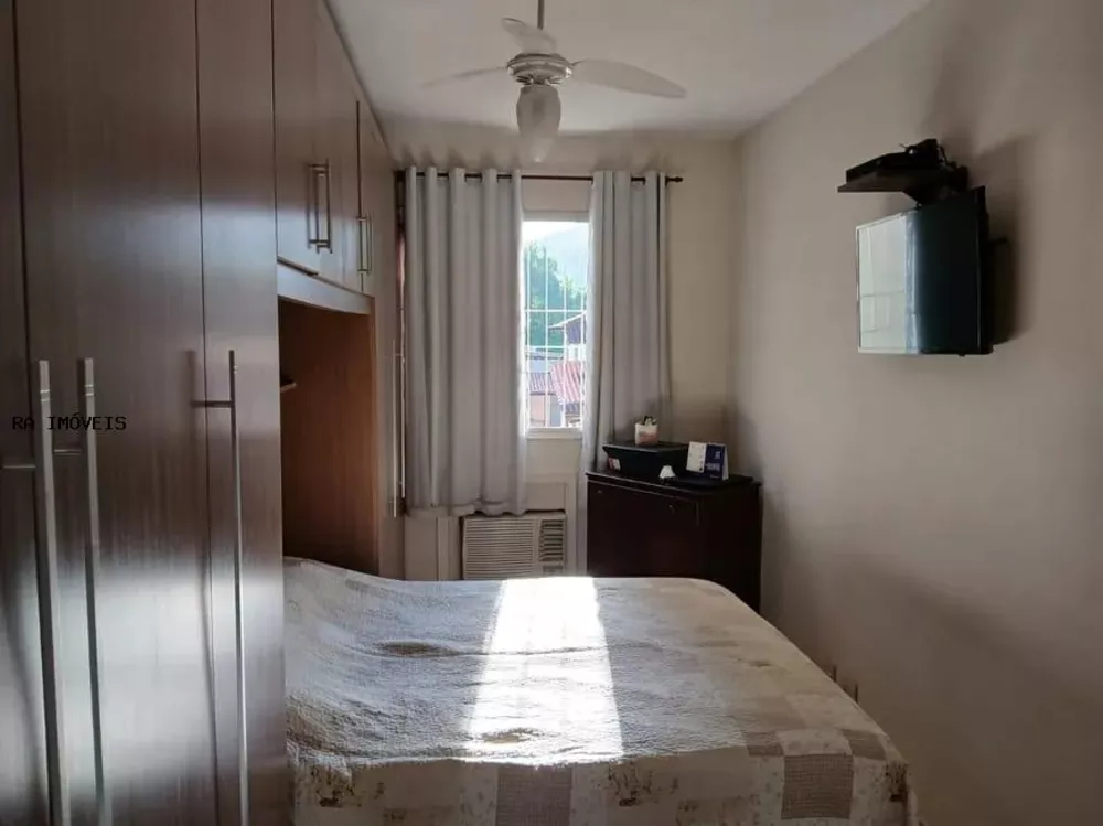 Apartamento à venda com 2 quartos, 62m² - Foto 3