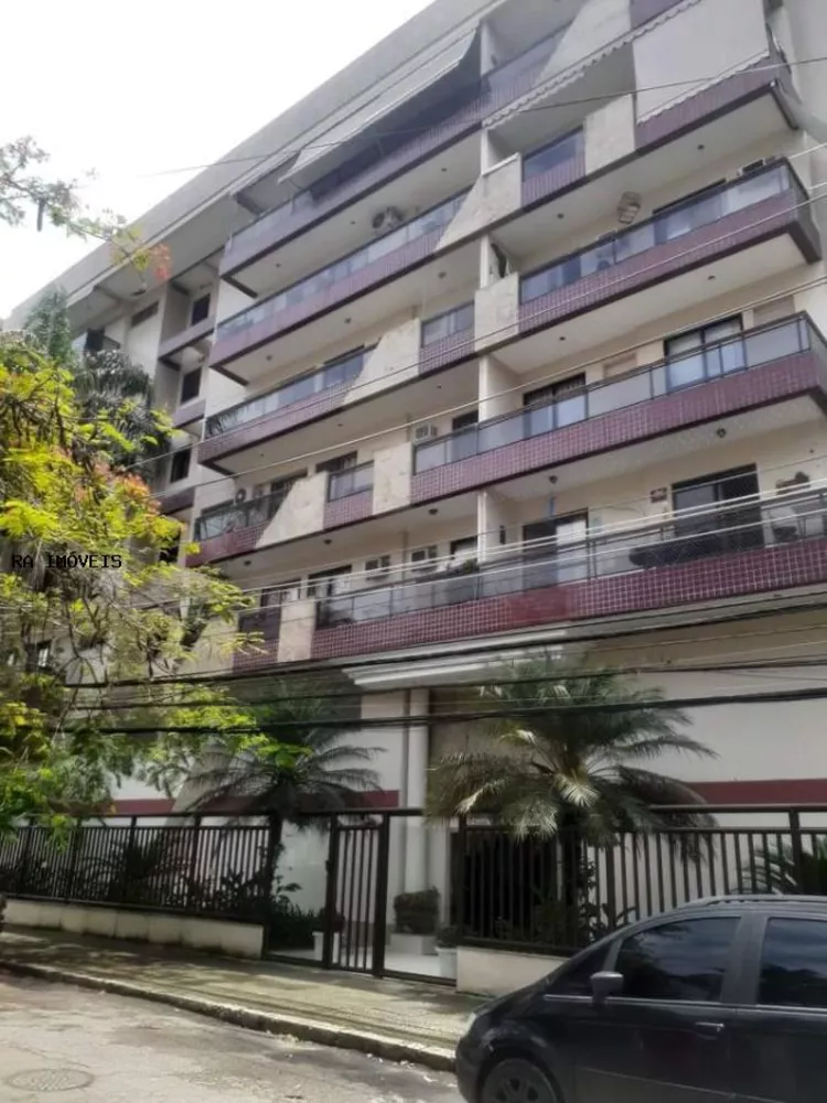 Apartamento à venda com 3 quartos, 95m² - Foto 1