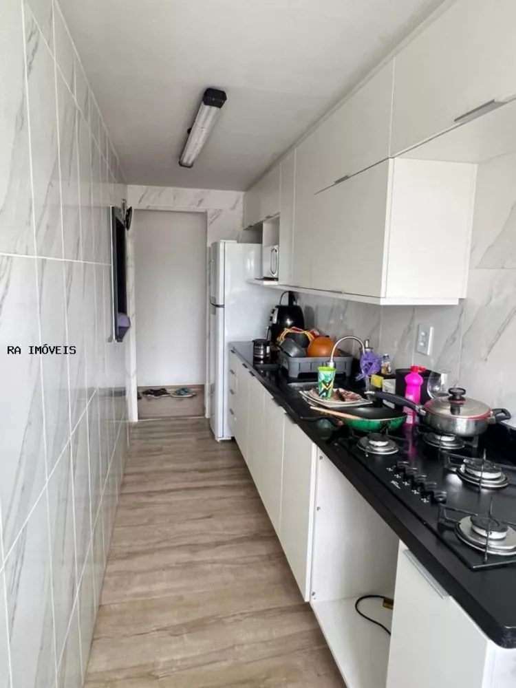 Apartamento à venda com 2 quartos, 60m² - Foto 2