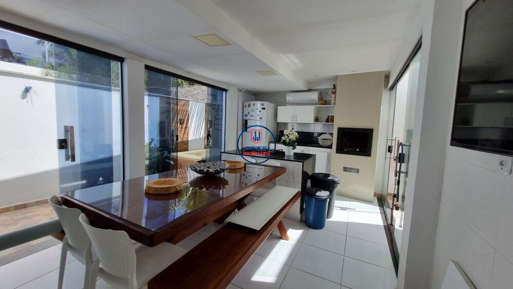 Casa à venda com 4 quartos, 187m² - Foto 5