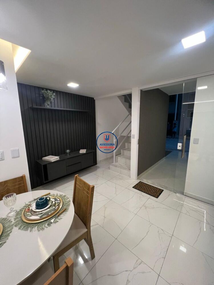 Casa à venda com 2 quartos, 97m² - Foto 7
