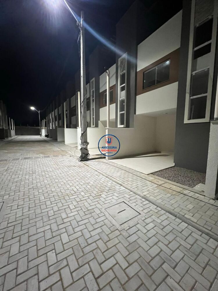 Casa à venda com 2 quartos, 97m² - Foto 5